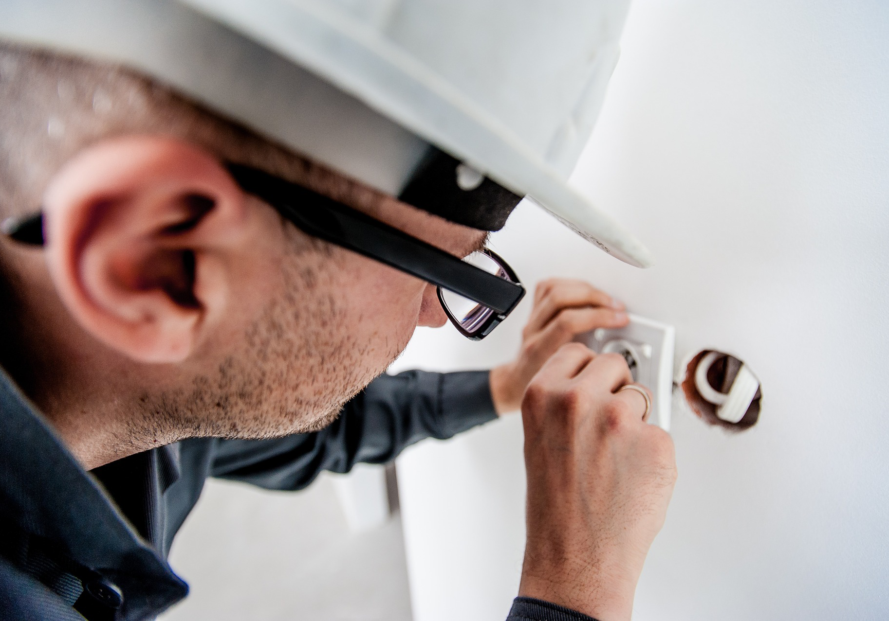 Electrician1